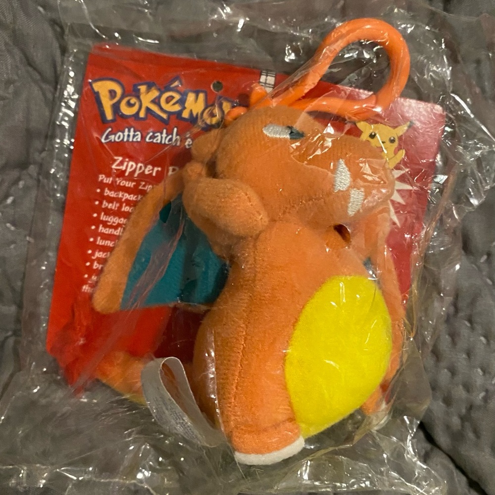 Pokémon Charizard keychain